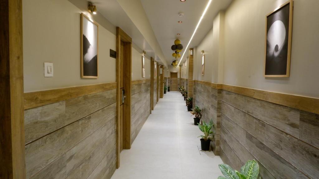 Hotel Amber Paramount Мумбаї Екстер'єр фото
