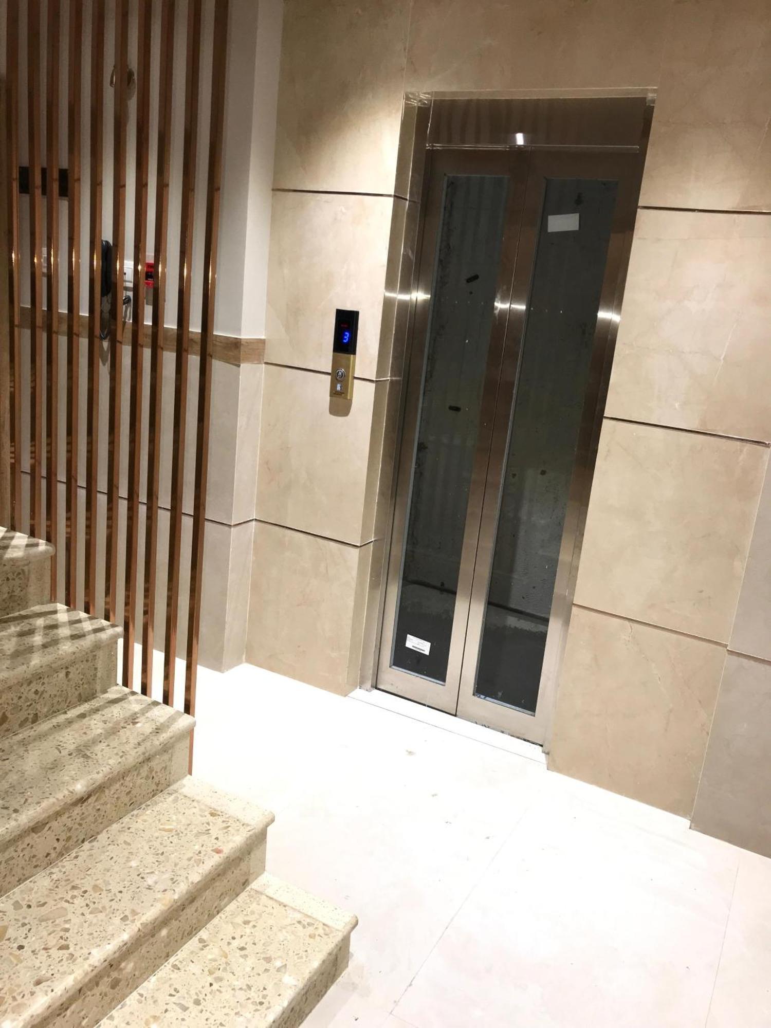 Hotel Amber Paramount Мумбаї Екстер'єр фото